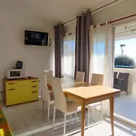 Miami בית נופש *